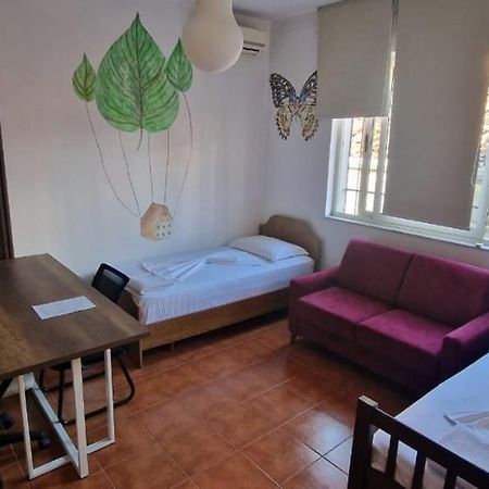 Arka Hostel Shkoder Exterior photo