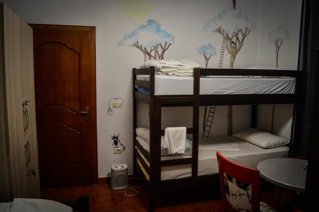 Arka Hostel Shkoder Exterior photo